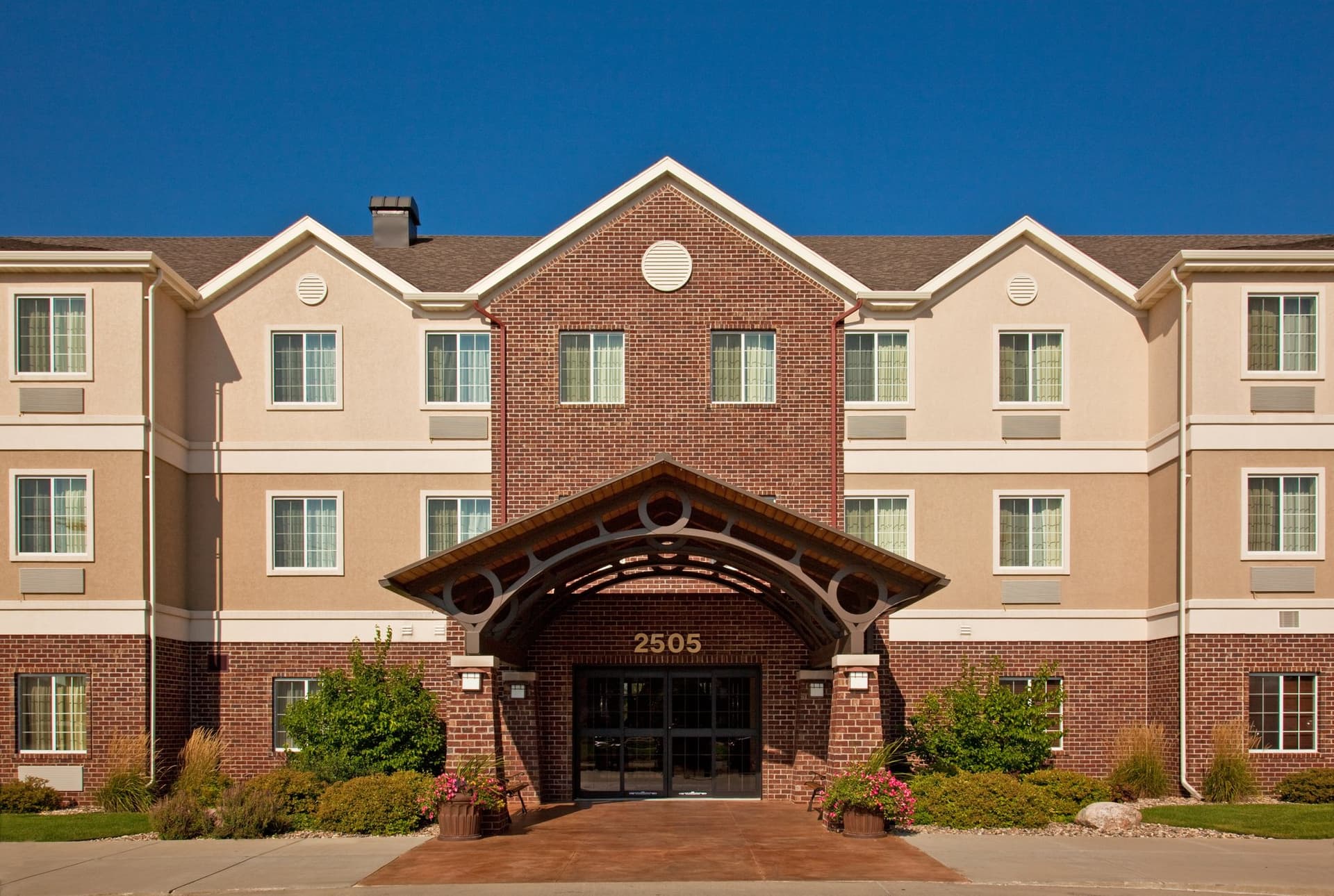Staybridge Suites в Су-Фолс, SD