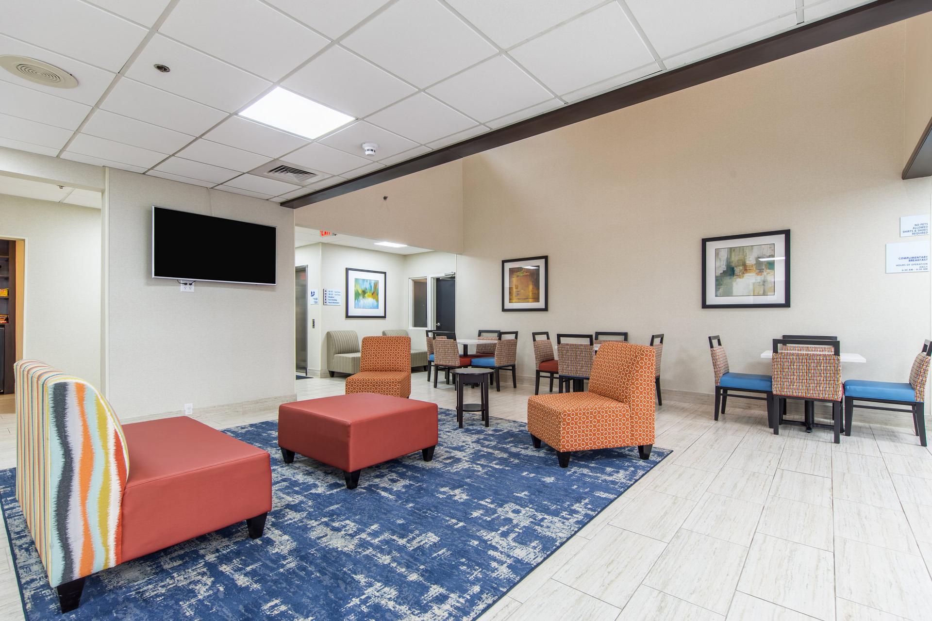 Holiday Inn Express Dandridge в Дендридж, TN