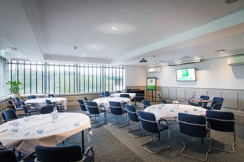 Holiday Inn Stoke On Trent M6, Jct.15 в Ньюкасл-андер-Лайм, GB1