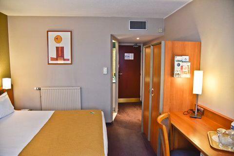 Holiday Inn Calais in คาเรส, FR