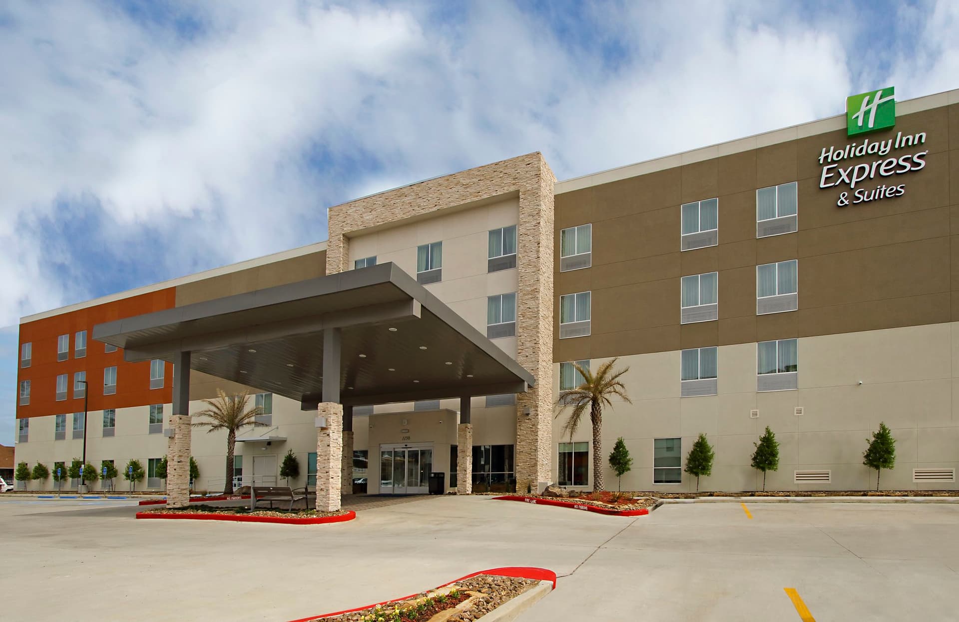 Holiday Inn Express & Suites Lake Charles South Casino Area в Лейк-Чарльз, LA