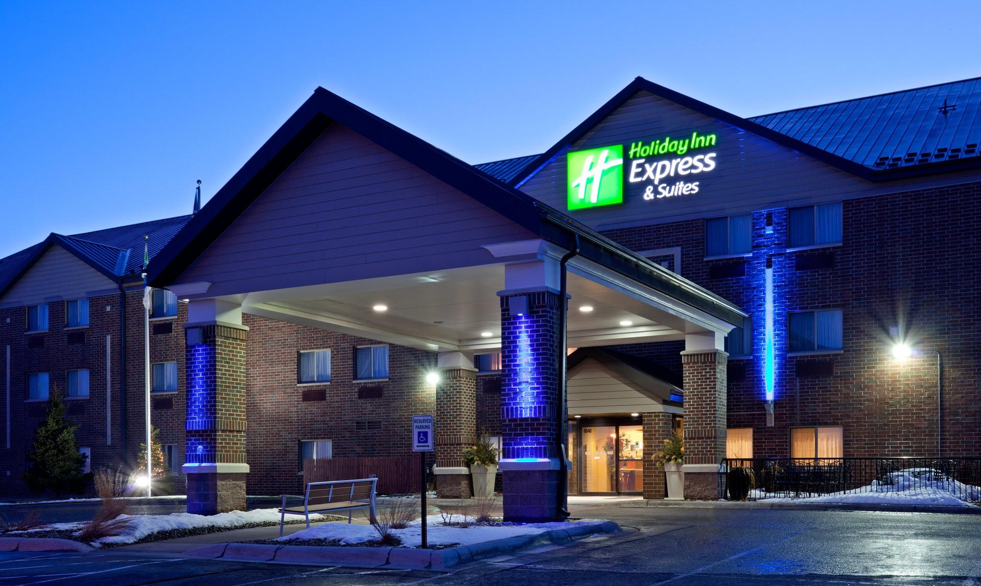 Holiday Inn Express Hotel & Suites St. Paul - Woodbury в Вудбери, MN