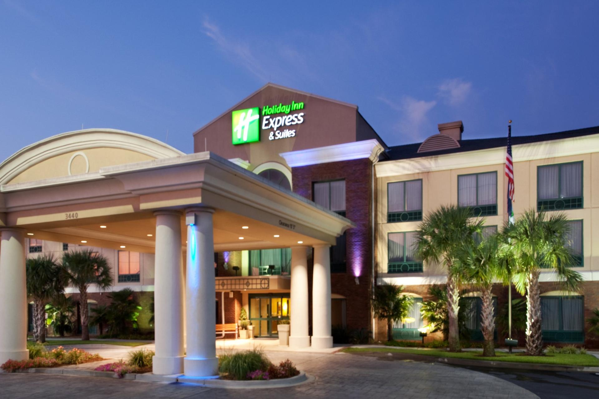 Holiday Inn Express Hotel & Suites Civic Center I-95 & I-20 в Флоренция, SC