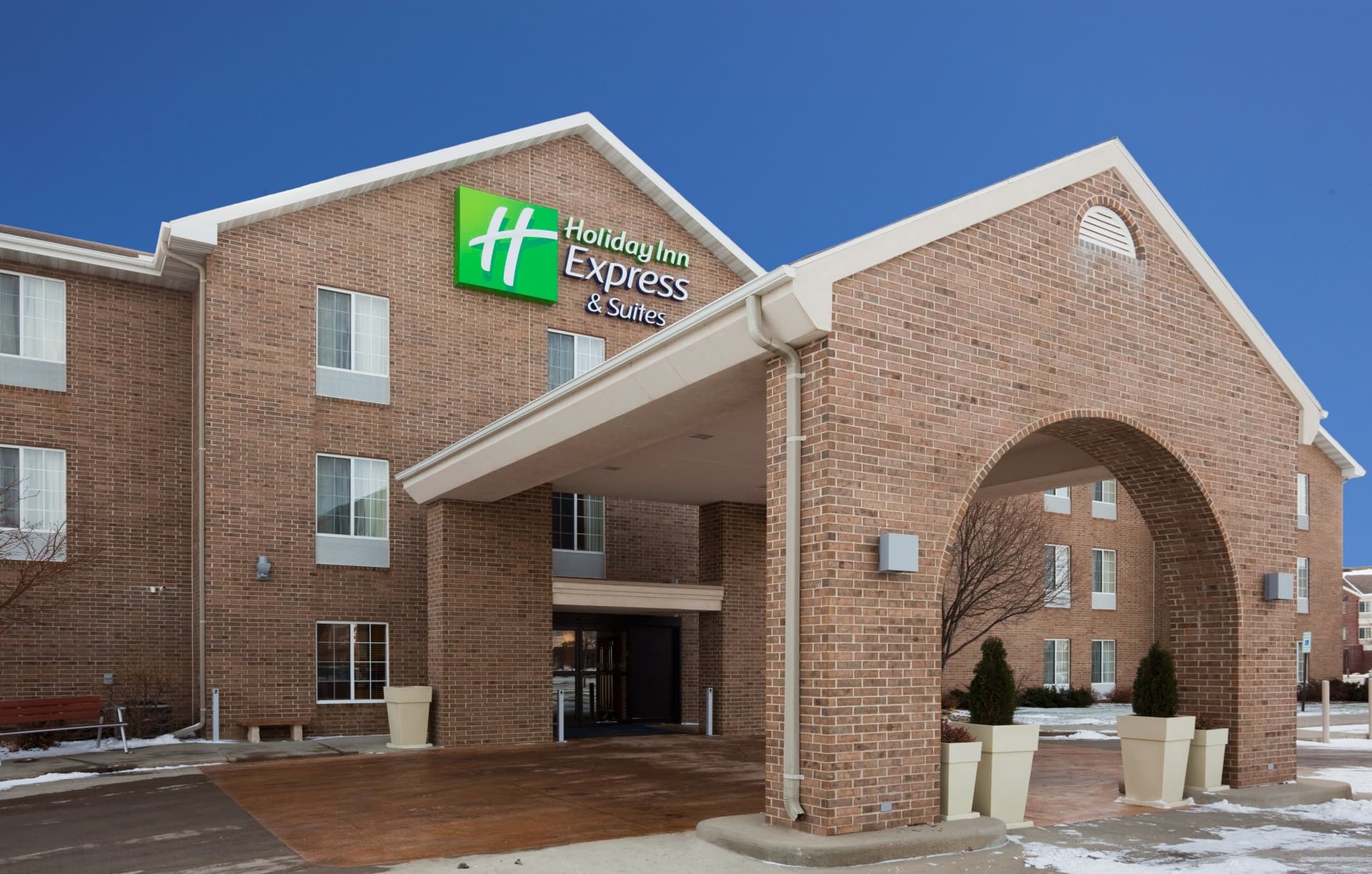 Holiday Inn Express & Suites Sioux Falls At Empire Mall в Су-Фолс, SD