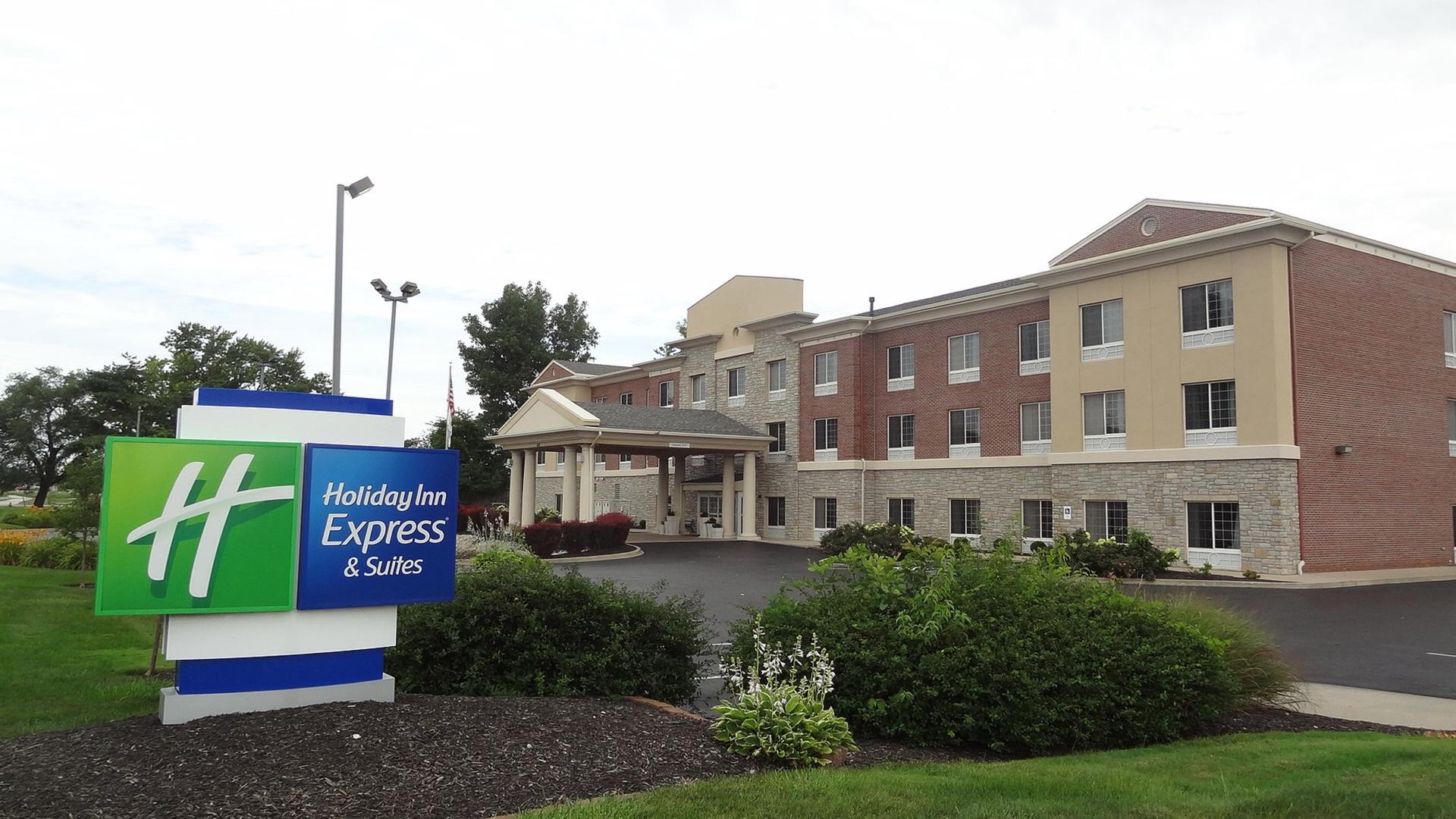 Holiday Inn Express & Suites Indianapolis North - Carmel в Кармель, IN
