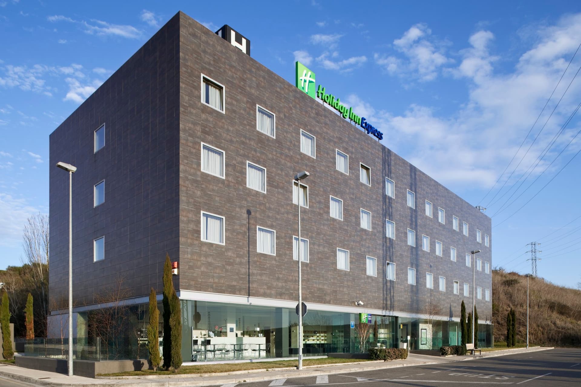 Holiday Inn Express Pamplona в Памплона, ES