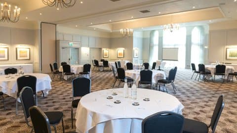 Holiday Inn Milton Keynes-East M1, JCT. 14 в Ньюпорт Пагнелл, GB1