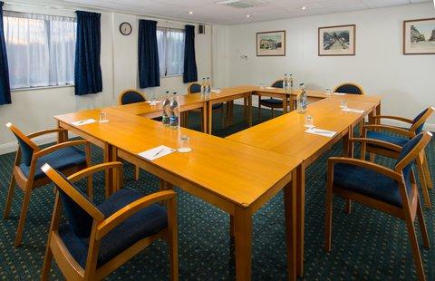 Holiday Inn Express Stafford в Стаффорд, GB1