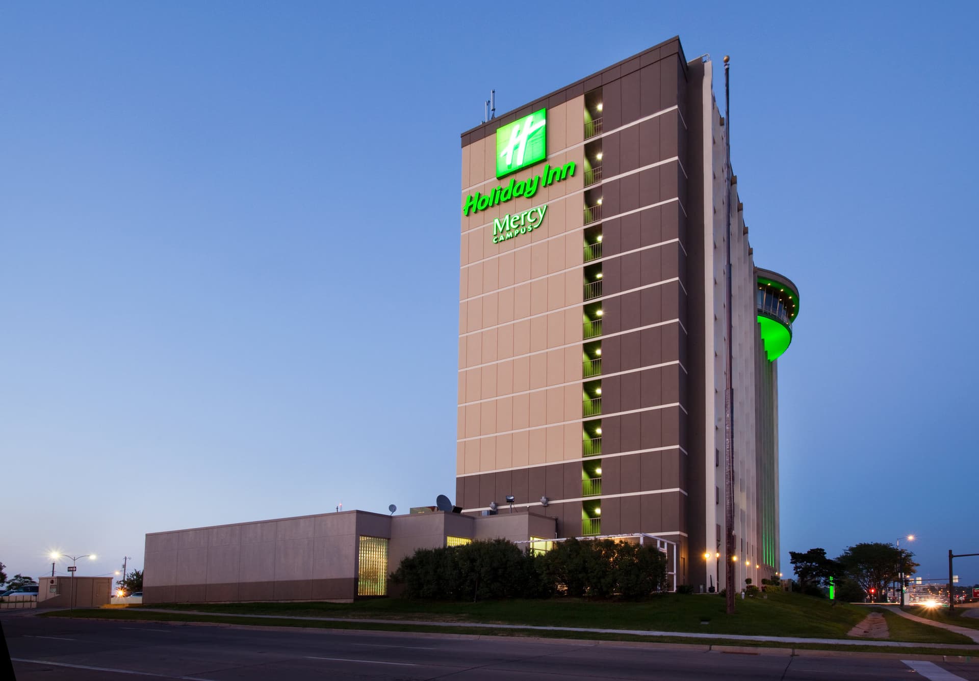 Holiday Inn Des Moines DTWN - Mercy Area ใน เดมอยน์, IA