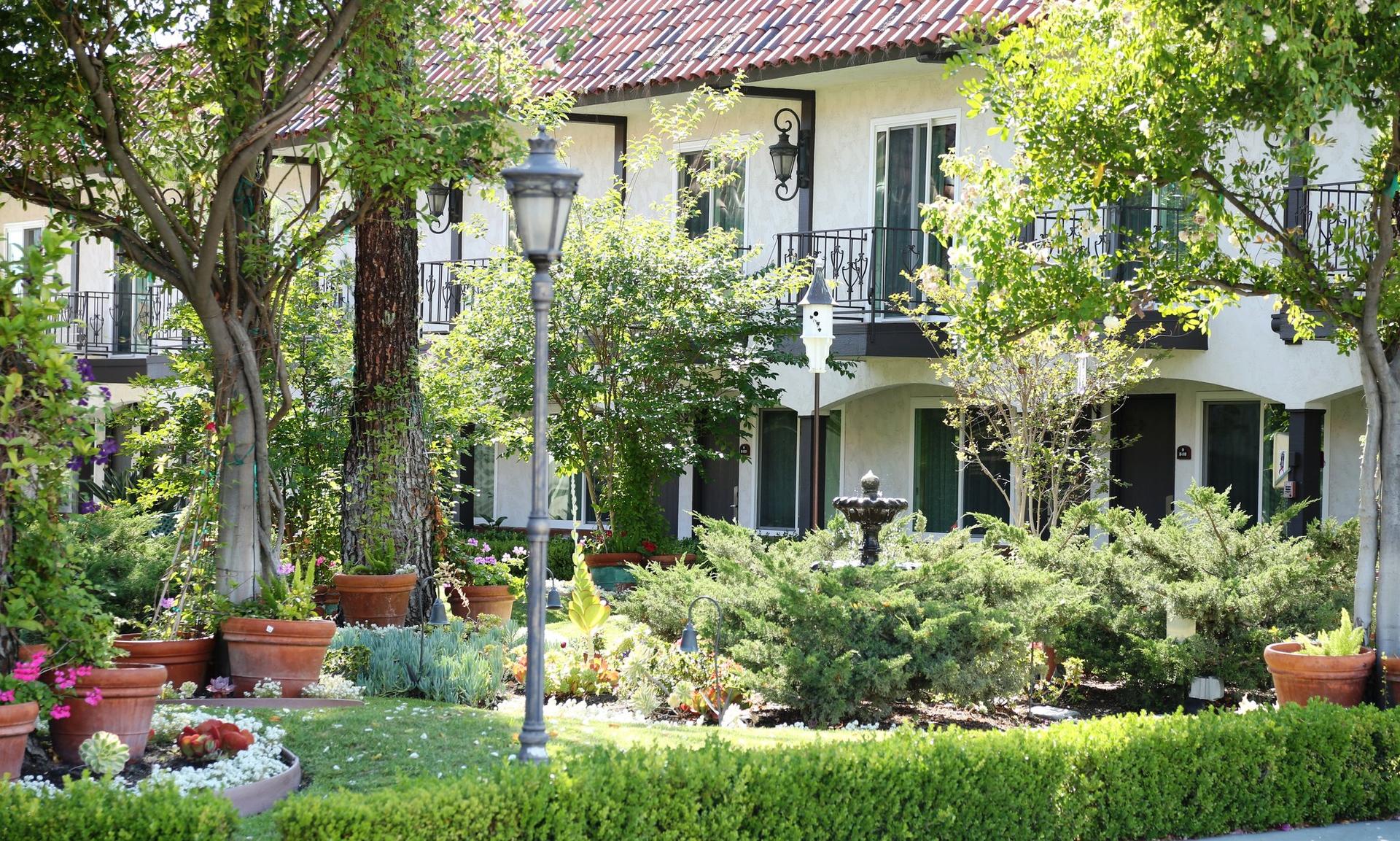 Laguna Hills Lodge в Laguna Hills, CA