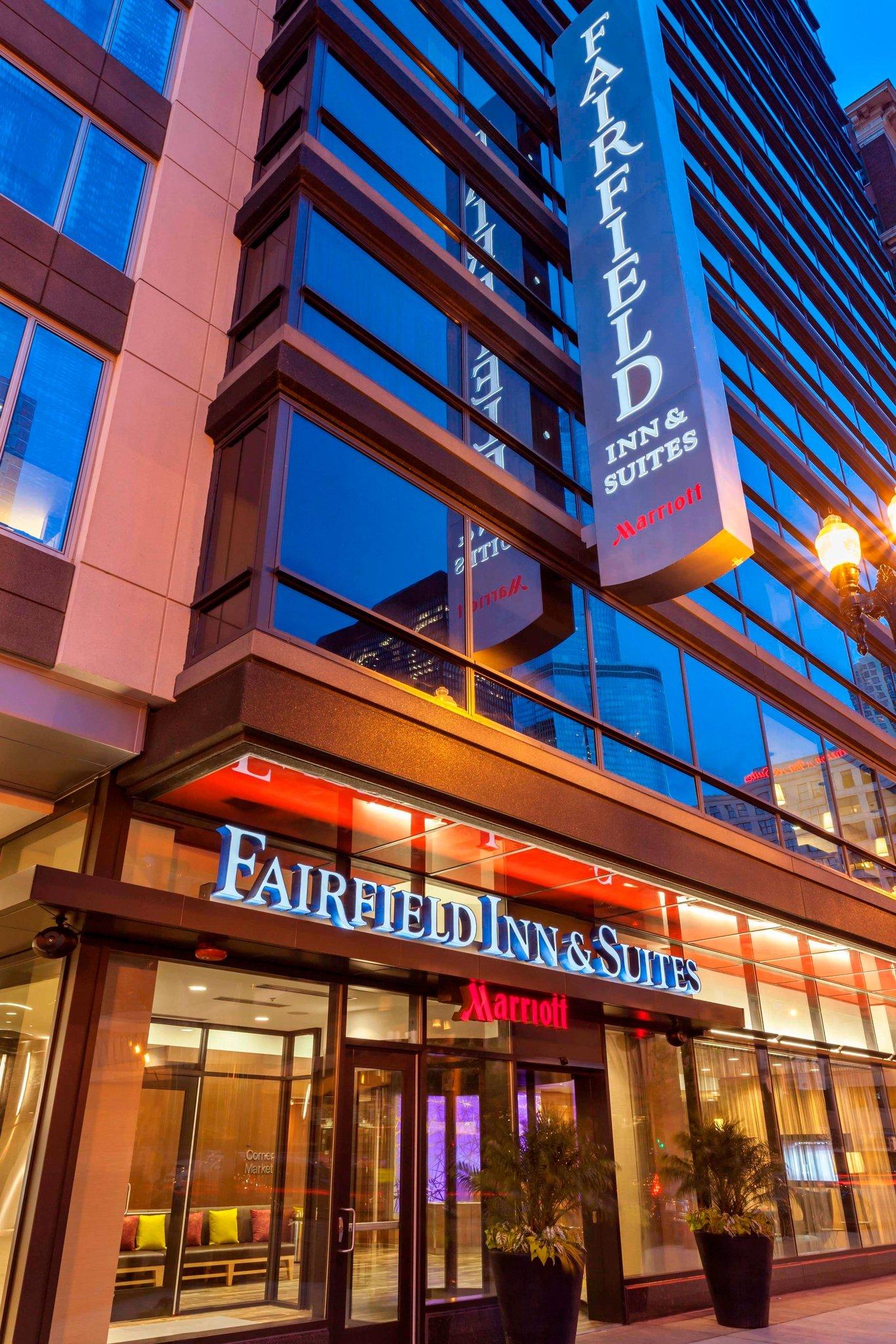 Fairfield Inn & Suites Chicago Downtown/River North in Chicago, IL