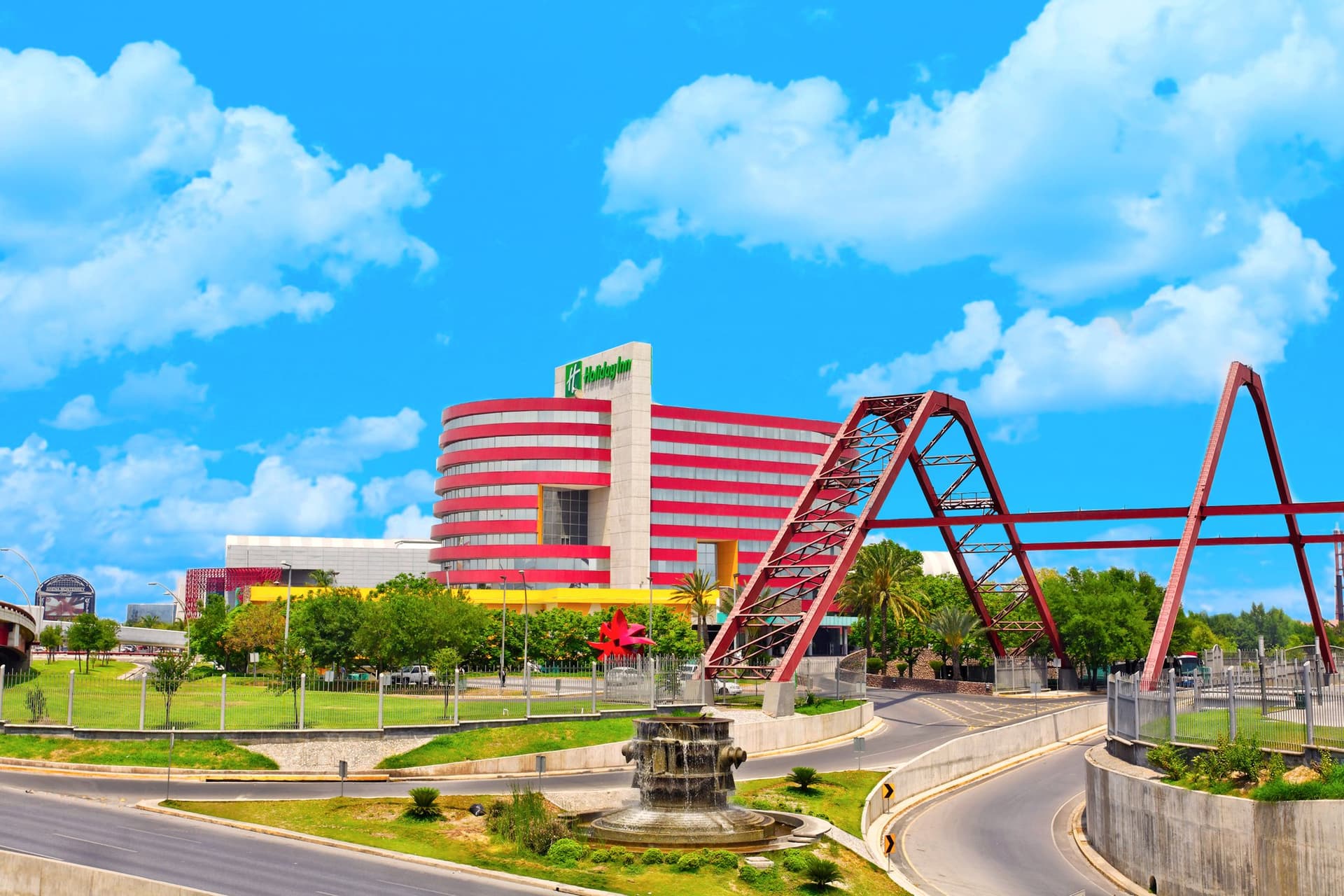 Holiday Inn Monterrey Parque Fundidora в Монтеррее, MX