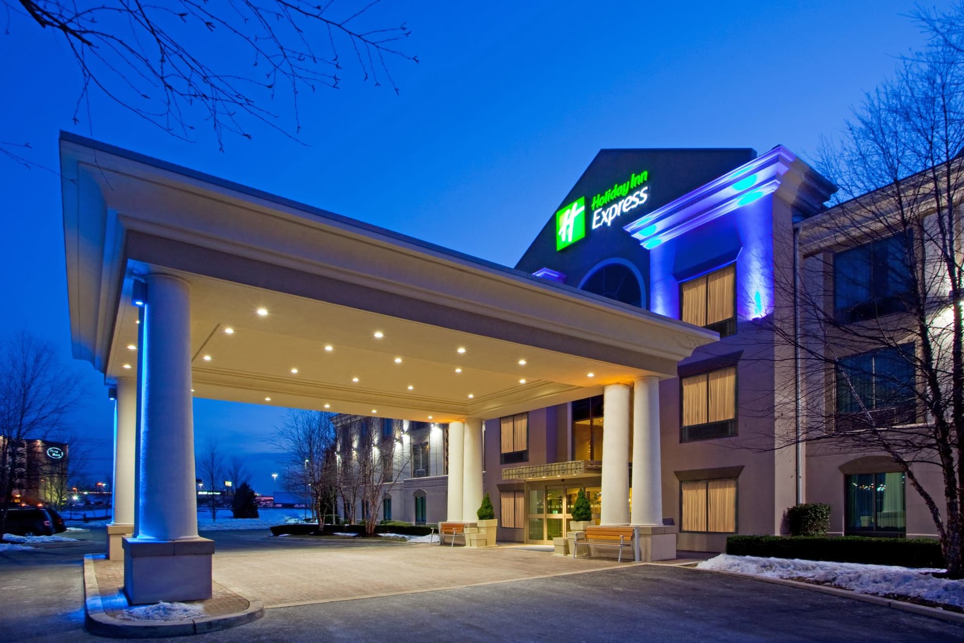 Holiday Inn Express Hotel & Suites Hagerstown в Хейгерстаун, MD
