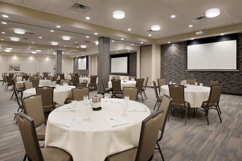 Holiday Inn & Suites Duluth - Downtown en Duluth, MN