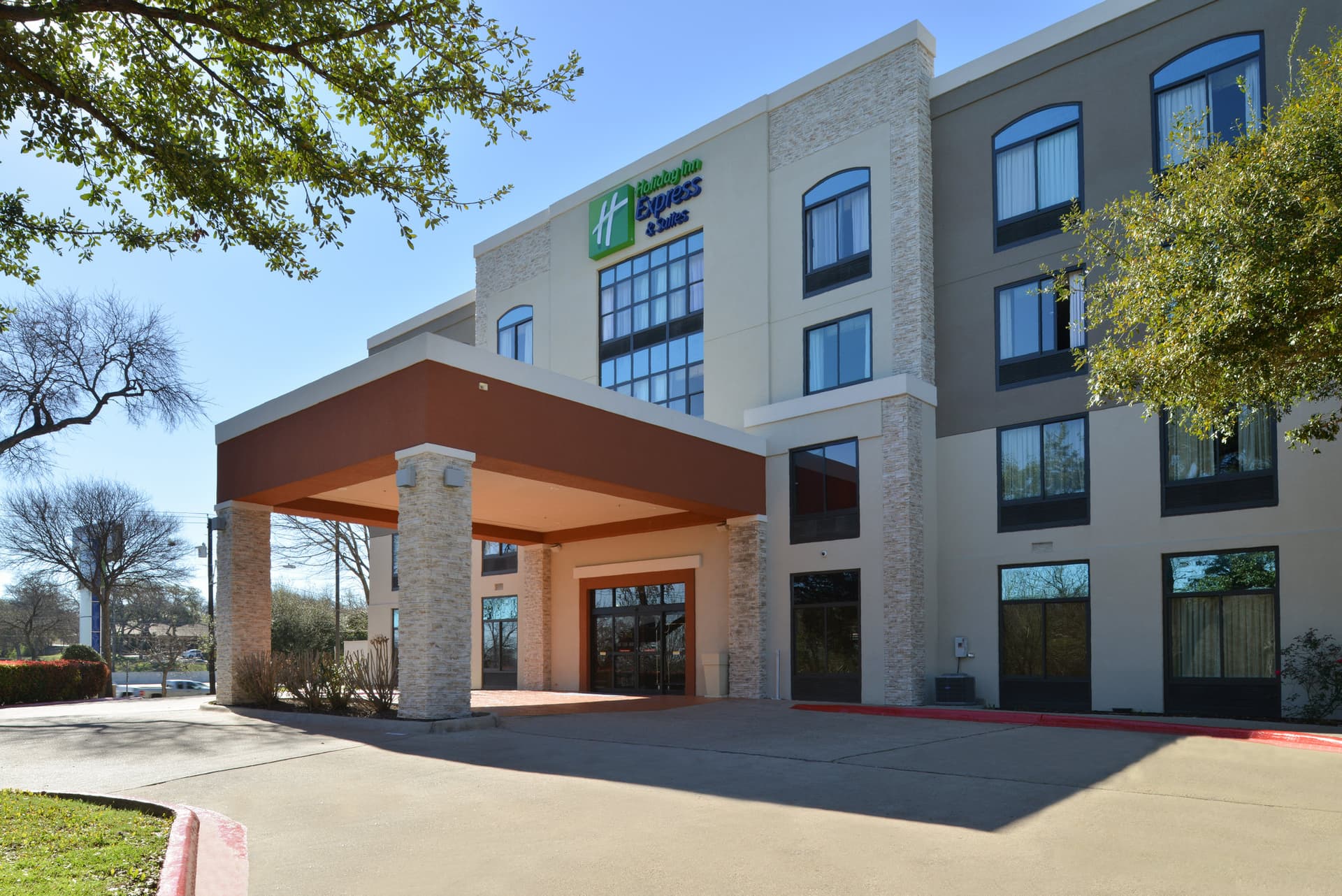 Holiday Inn Express Austin North Central в Остин, TX