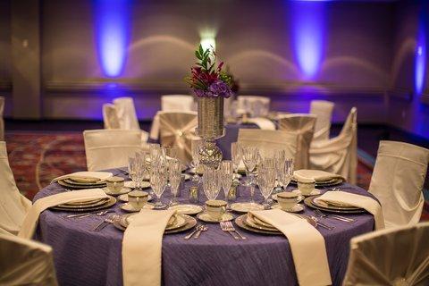 Crowne Plaza Suites MSP Airport - Mall of America, Bloomington, MN