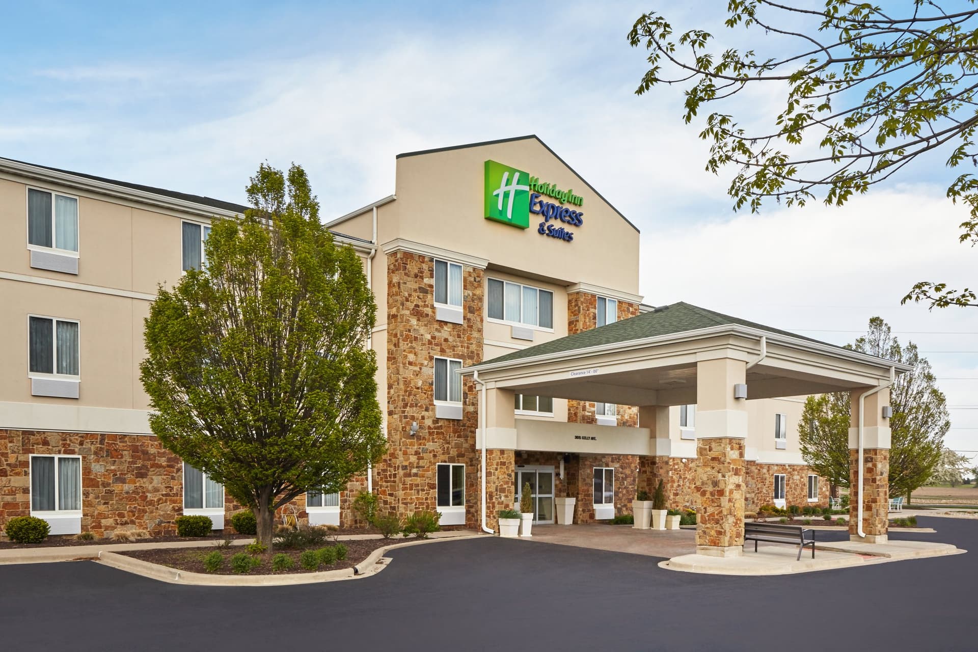 Holiday Inn Express Hotel & Suites Pekin (Peoria Area) ใน ปักกิน, IL