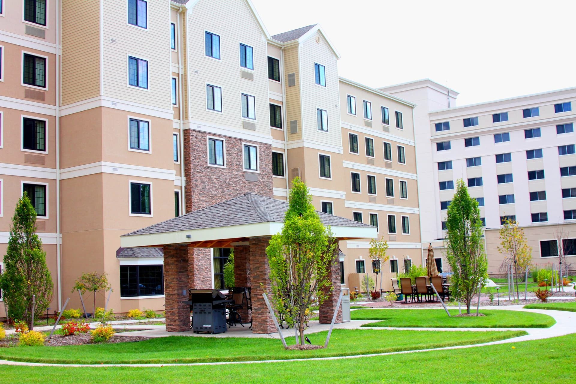 Staybridge Suites Syracuse-Liverpool в Ливерпуль, NY