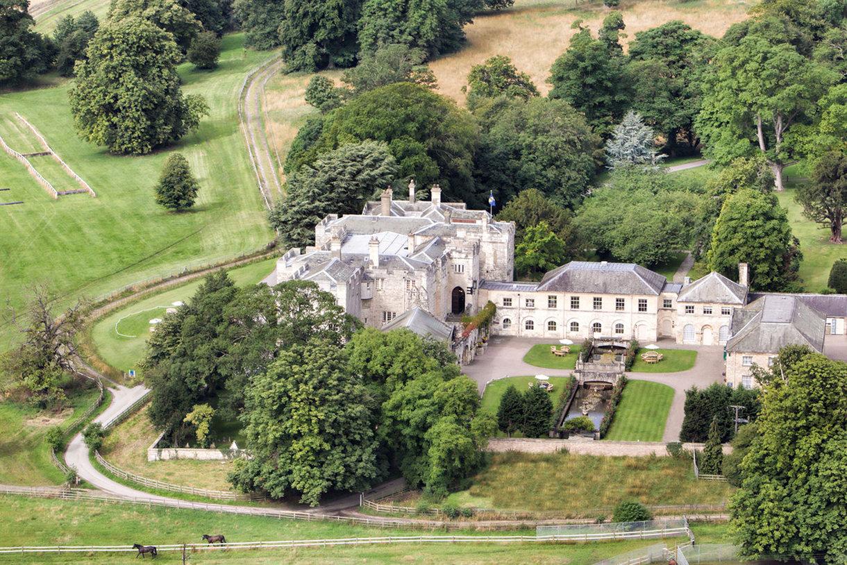Hazlewood Castle & Spa ใน Leeds, GB1