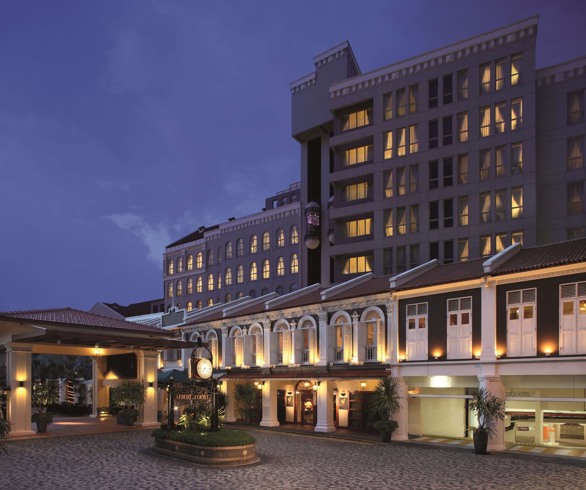 Village Hotel Albert Court в Singapore, SG