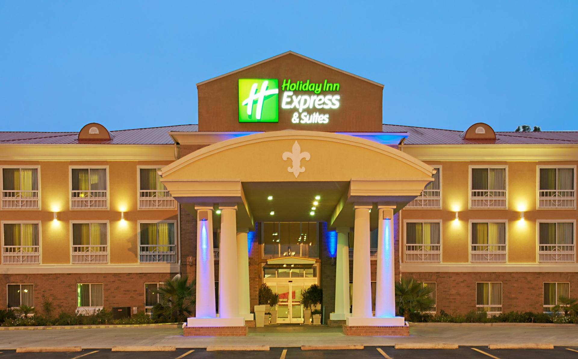 Holiday Inn Express Hotel & Suites Alexandria в Александрия, LA