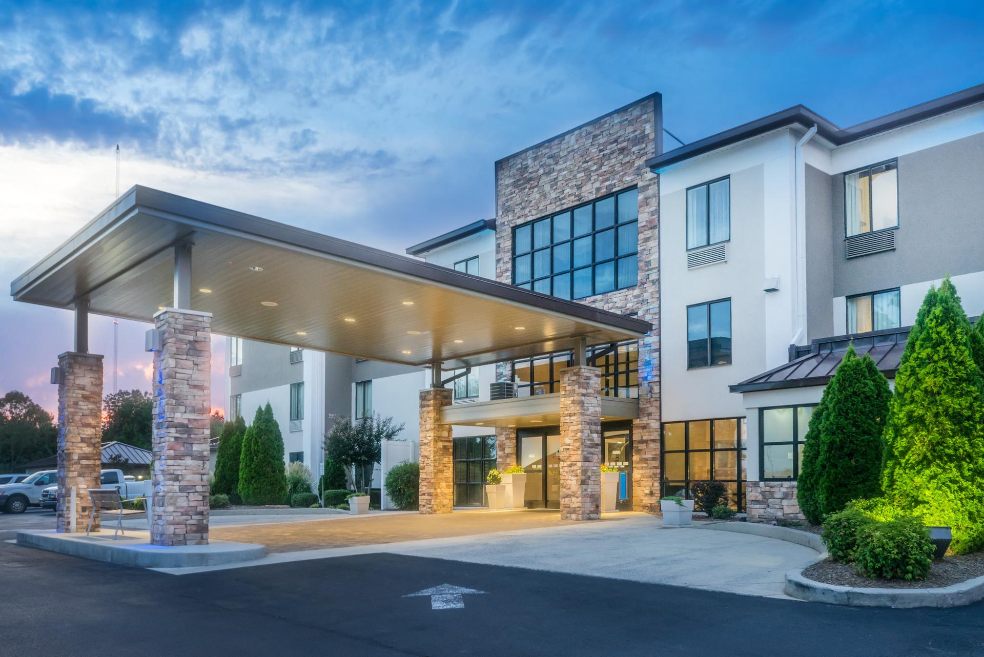 Holiday Inn Express Hotel & Suites Fort Payne в Форт Пейн, AL