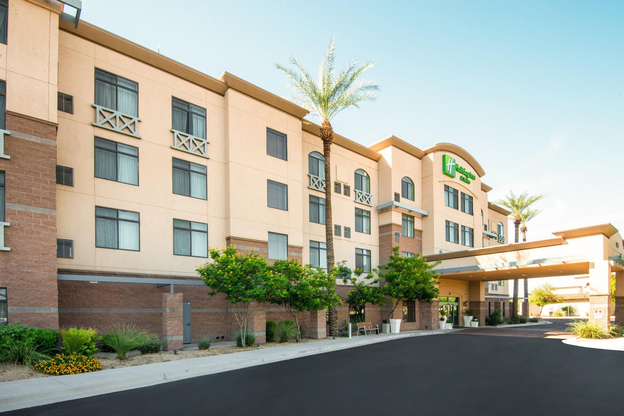 Holiday Inn & Suites Goodyear – West Phoenix Area image