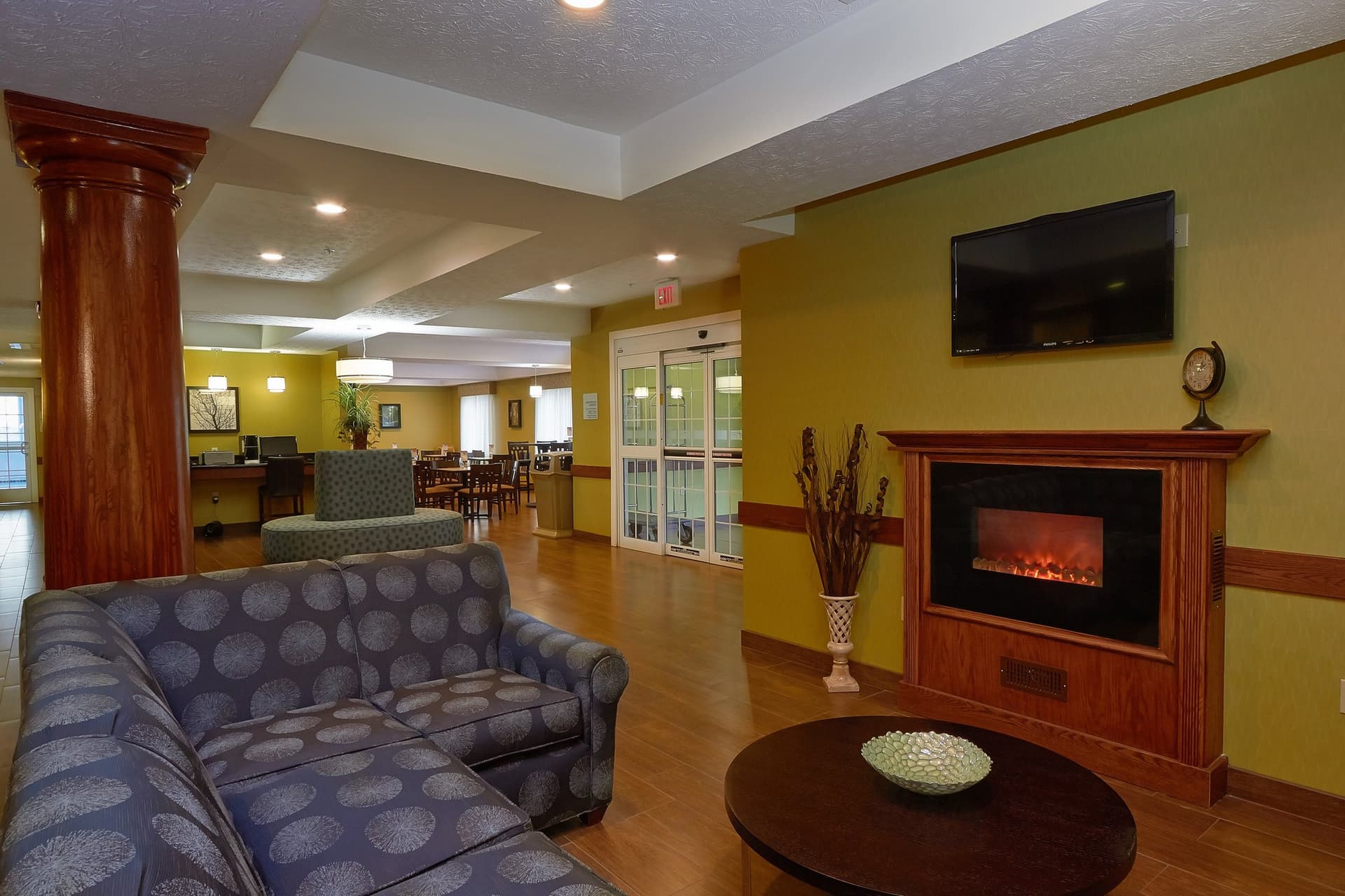 Holiday Inn Express Hotel & Suites Cadillac в Cadillac, MI