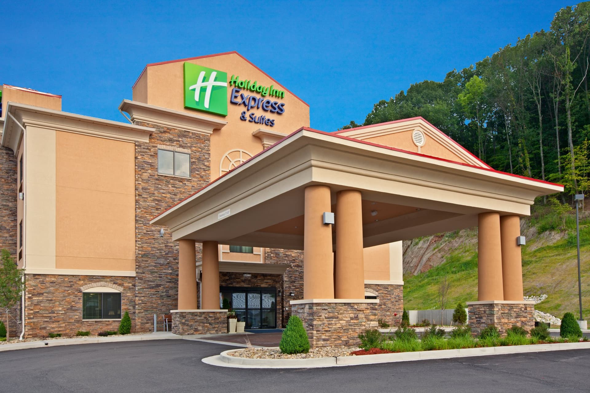 Holiday Inn Express & Suites Ripley, Ripley, WV