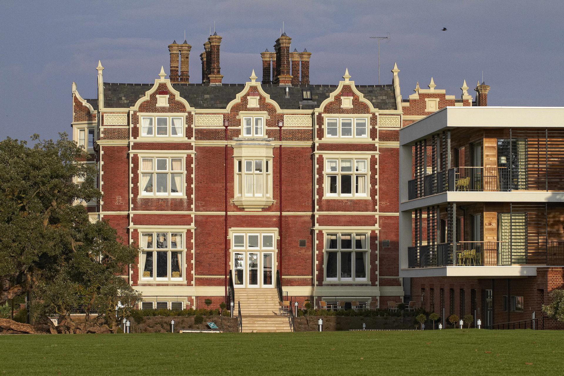 Wivenhoe House Hotel в Colchester, GB1