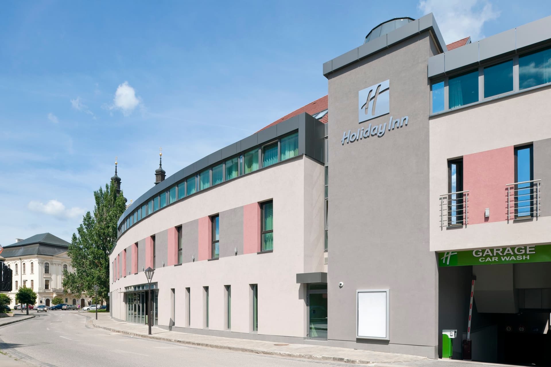 Holiday Inn Trnava, Trnava, SK