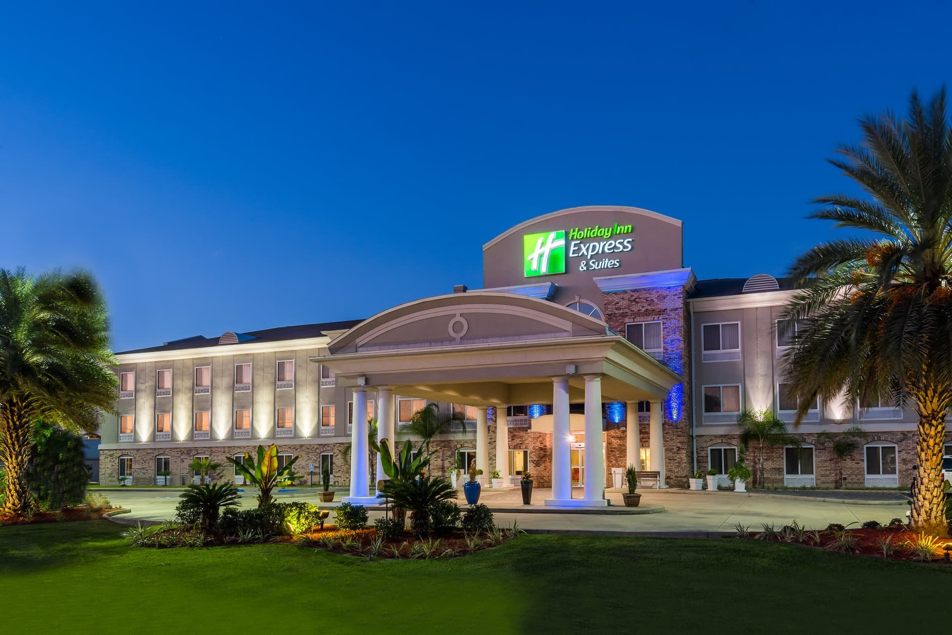 Holiday Inn Express Hotel & Suites New Iberia - Avery Island в Новая Иберия, LA