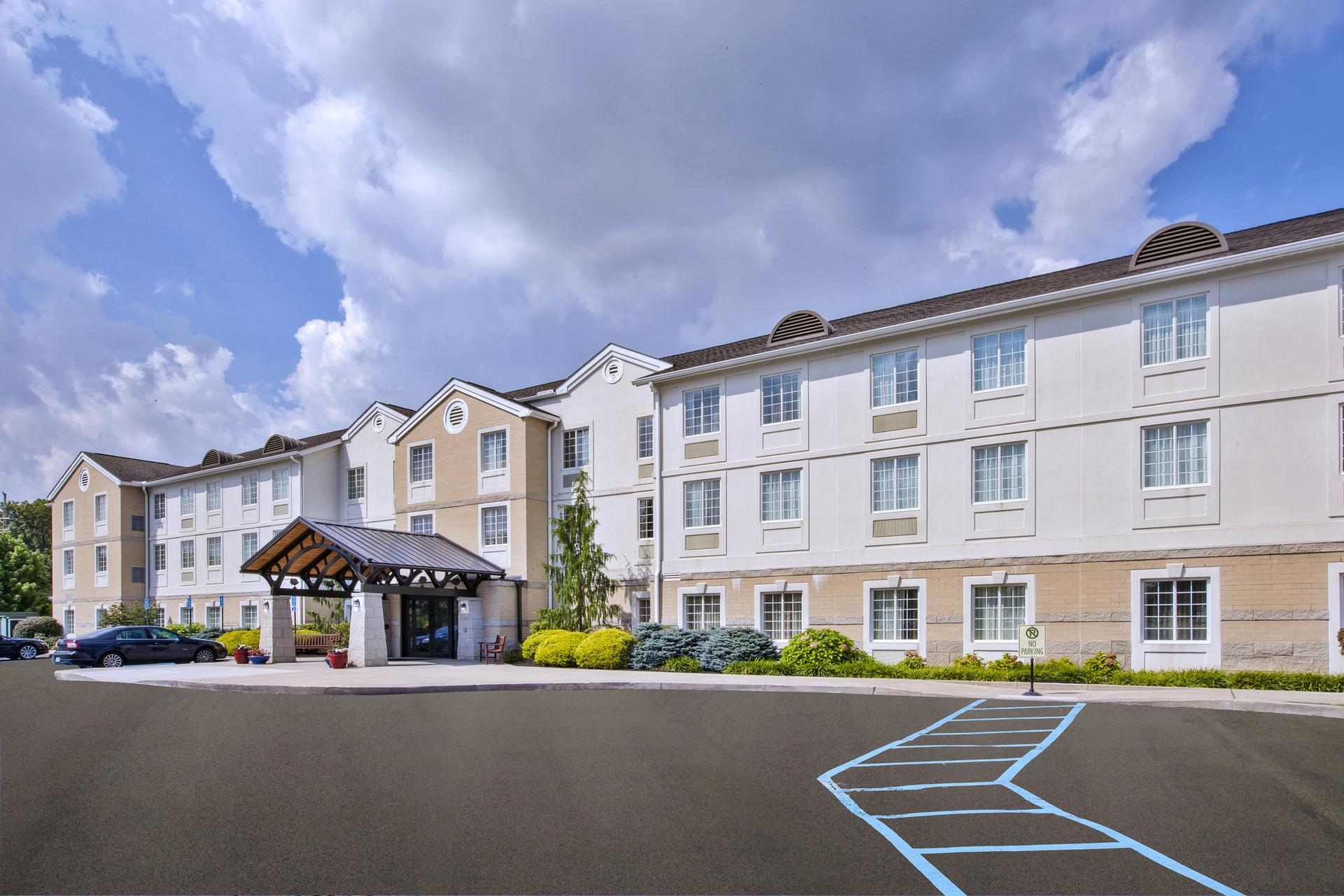 Staybridge Suites Cleveland Mayfield HTS Beachwd в Мейфилд Хайтс, OH