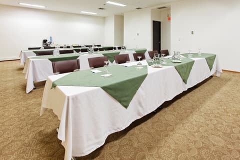 麥德林, CO 的 Holiday Inn Express & Suites Medellin