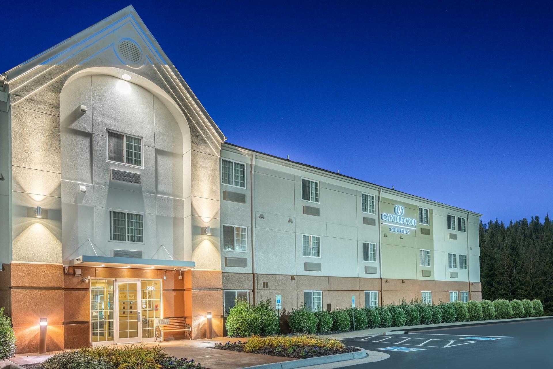 Candlewood Suites Petersburg/Hopewell@Fort Lee в Хоупвелл, VA