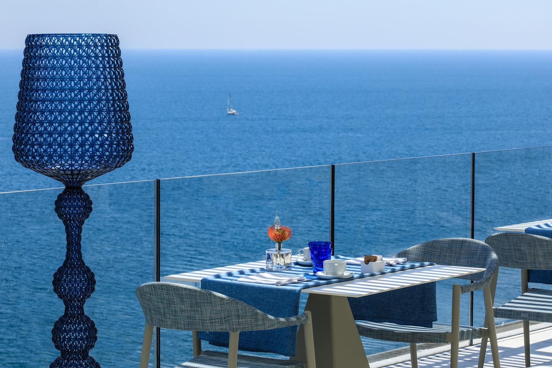 Lloyd's Baia Hotel в Salerno, IT
