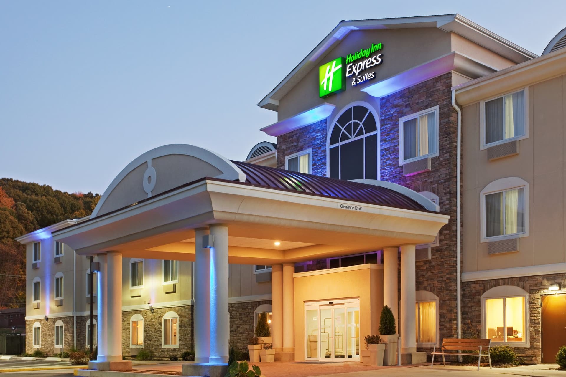 Holiday Inn Express Hotel & Suites - Meriden в Мериден, CT