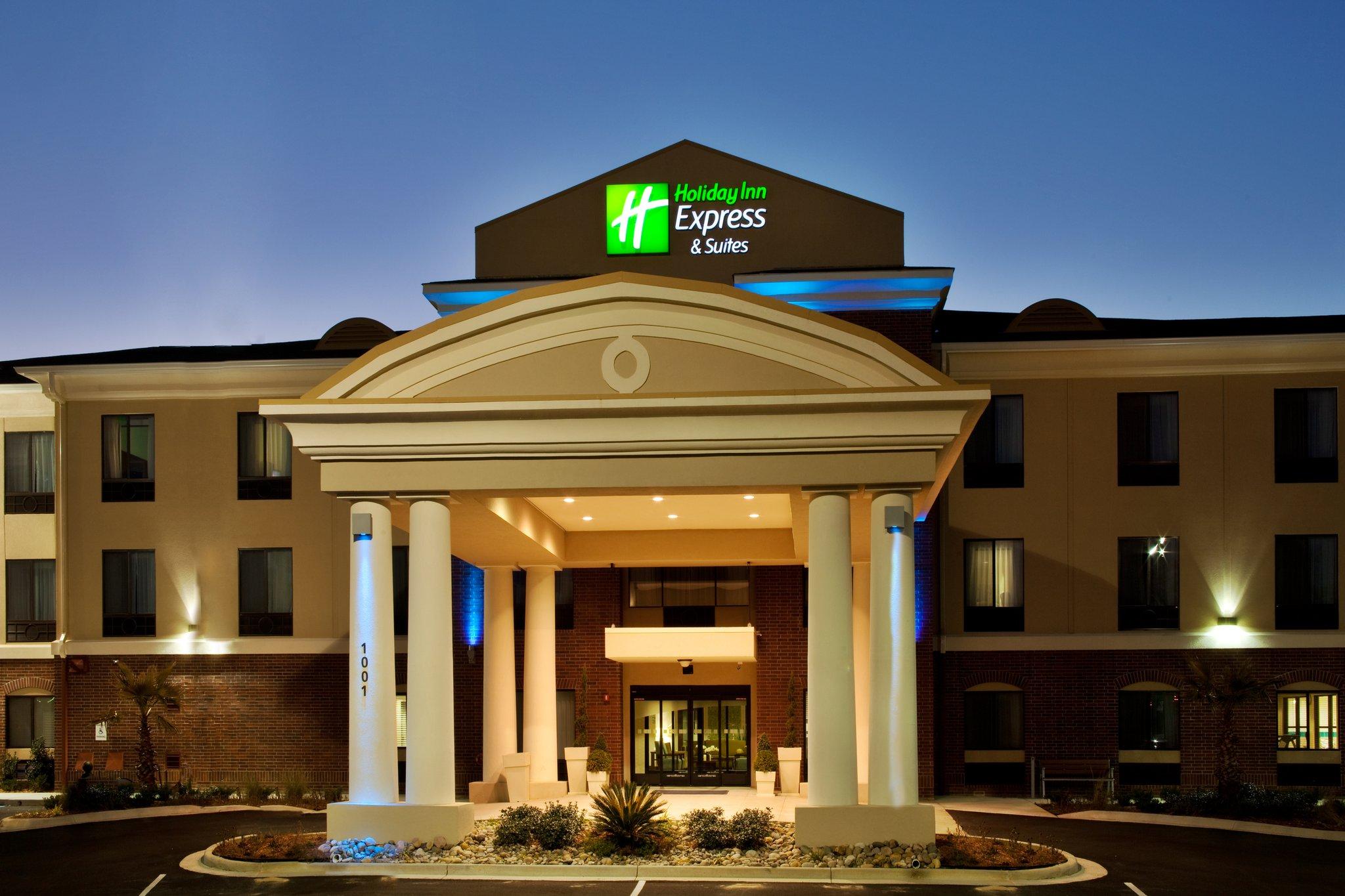 Holiday Inn Express Hotel & Suites Picayune image