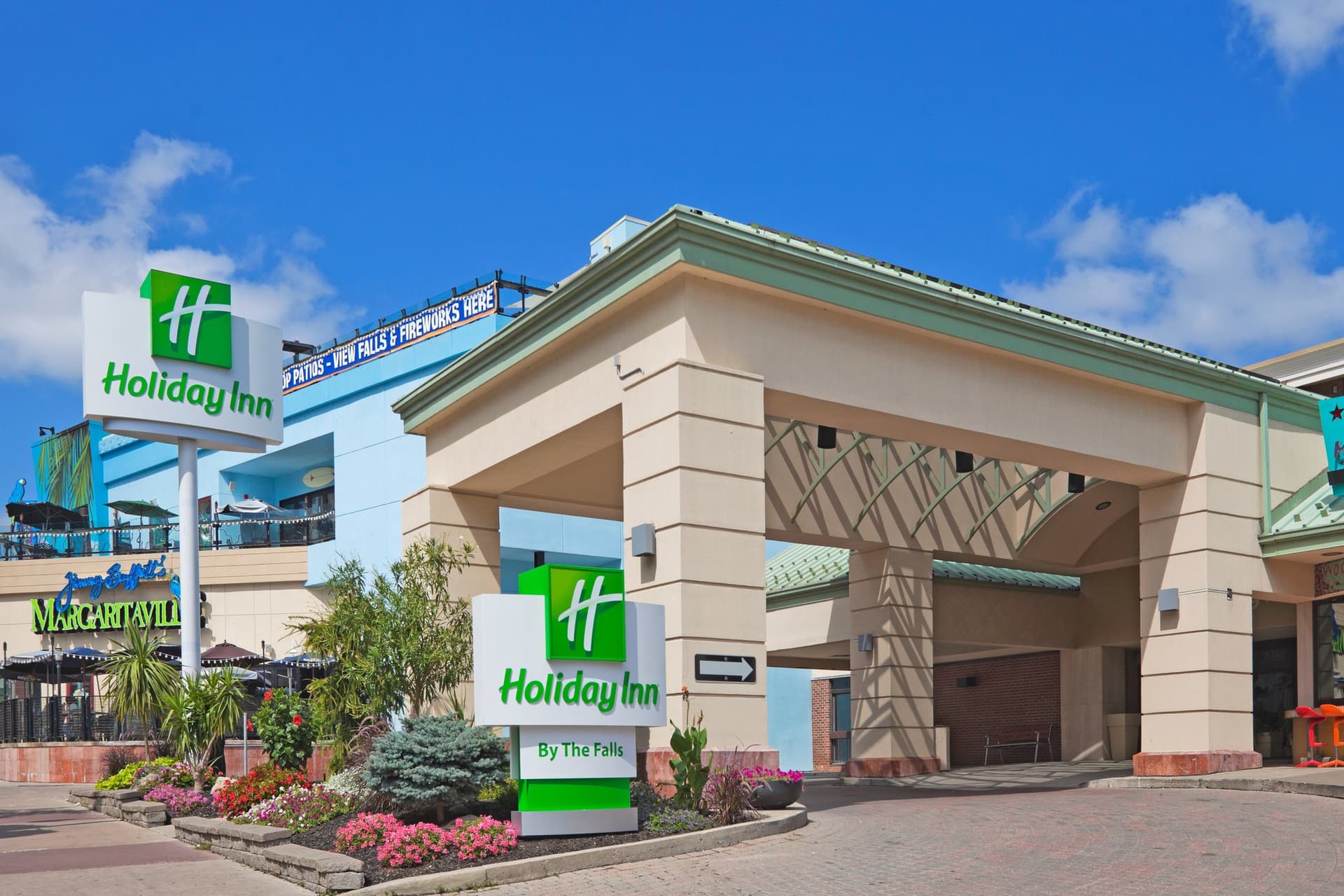 Holiday Inn Niagara Falls - by the Falls в Ниагарский водопад, ON
