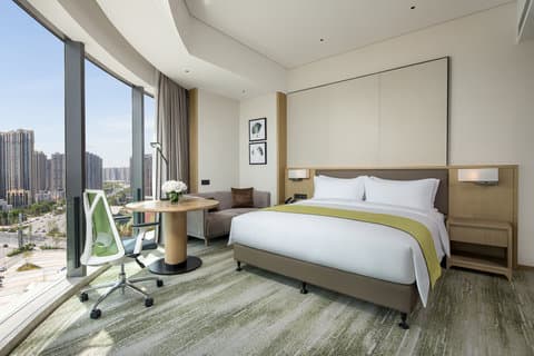 Holiday Inn Zhengzhou Riverside в Чжэнчжоу, CN