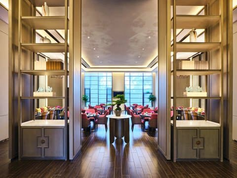 無錫, CNにおけるCrowne Plaza Wuxi Lake View 