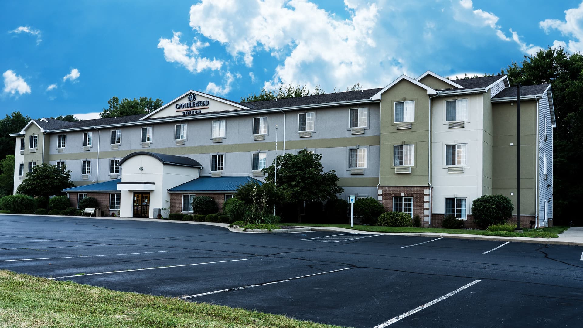 Candlewood Suites St. Joseph/Benton Harbor ใน สตีเวนส์วิลล์, MI