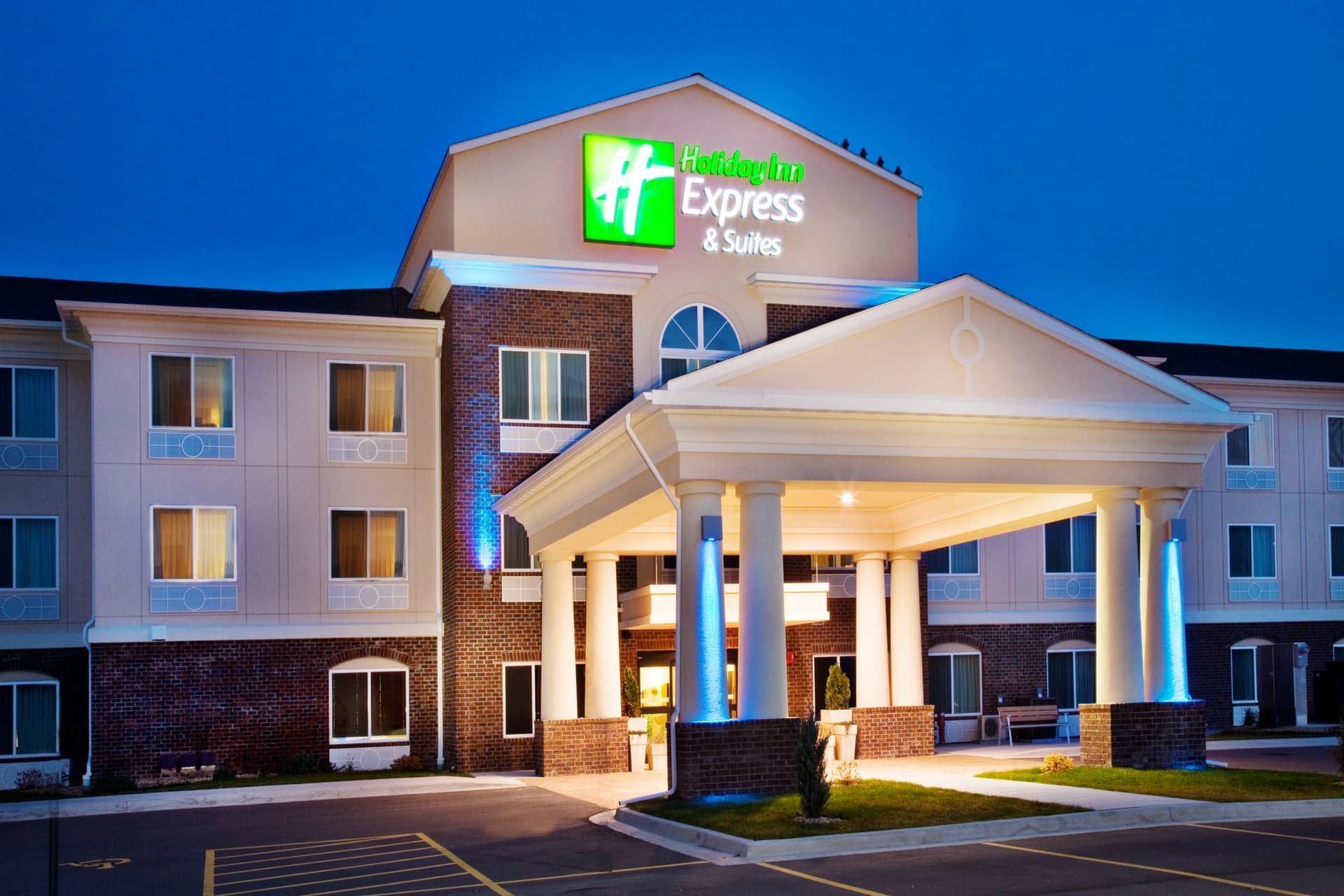 Holiday Inn Express Hotel & Suites Dubuque-West в Дубьюк, IA
