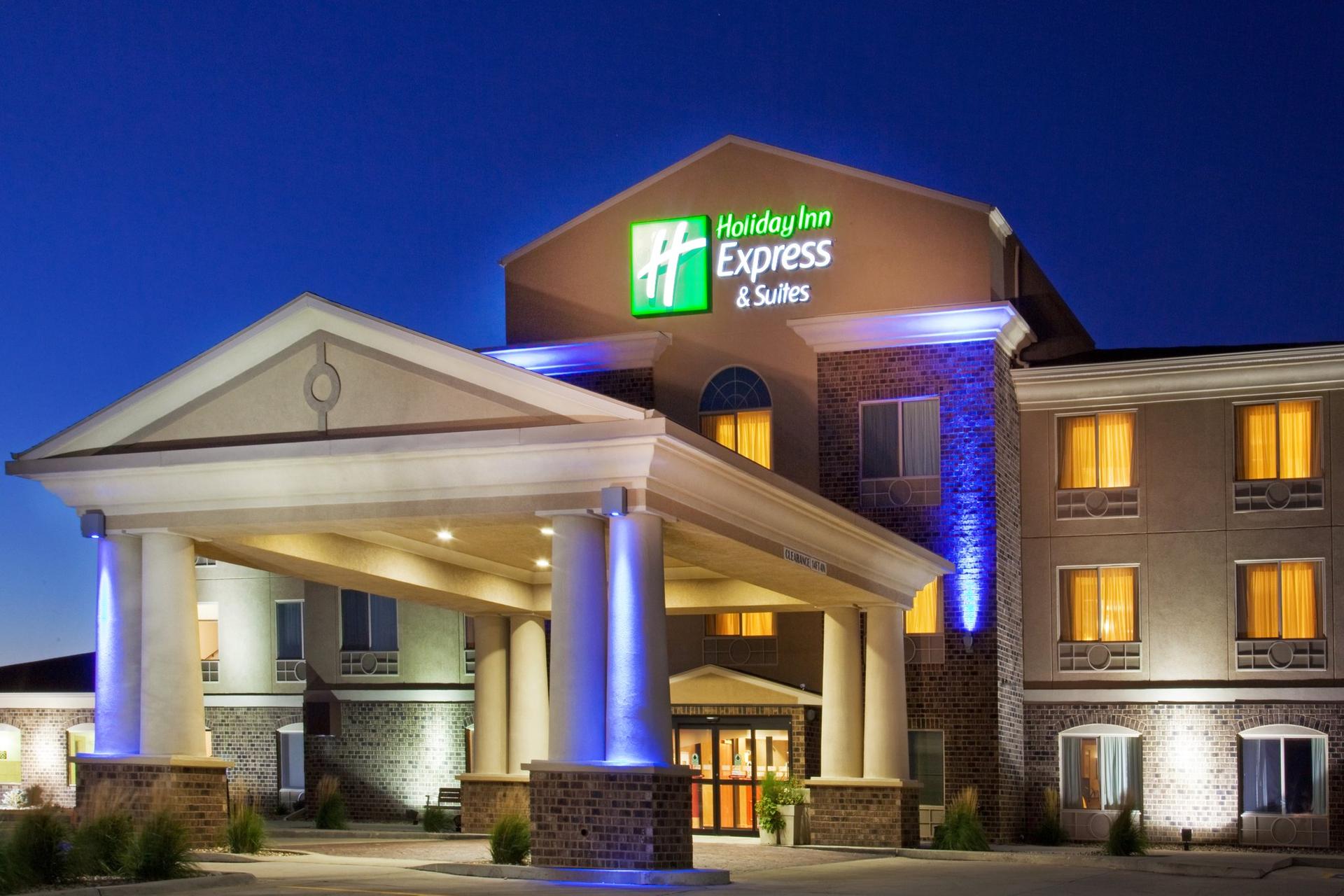 Holiday Inn Express Hotel & Suites Sioux Center в Центр Сиу, IA