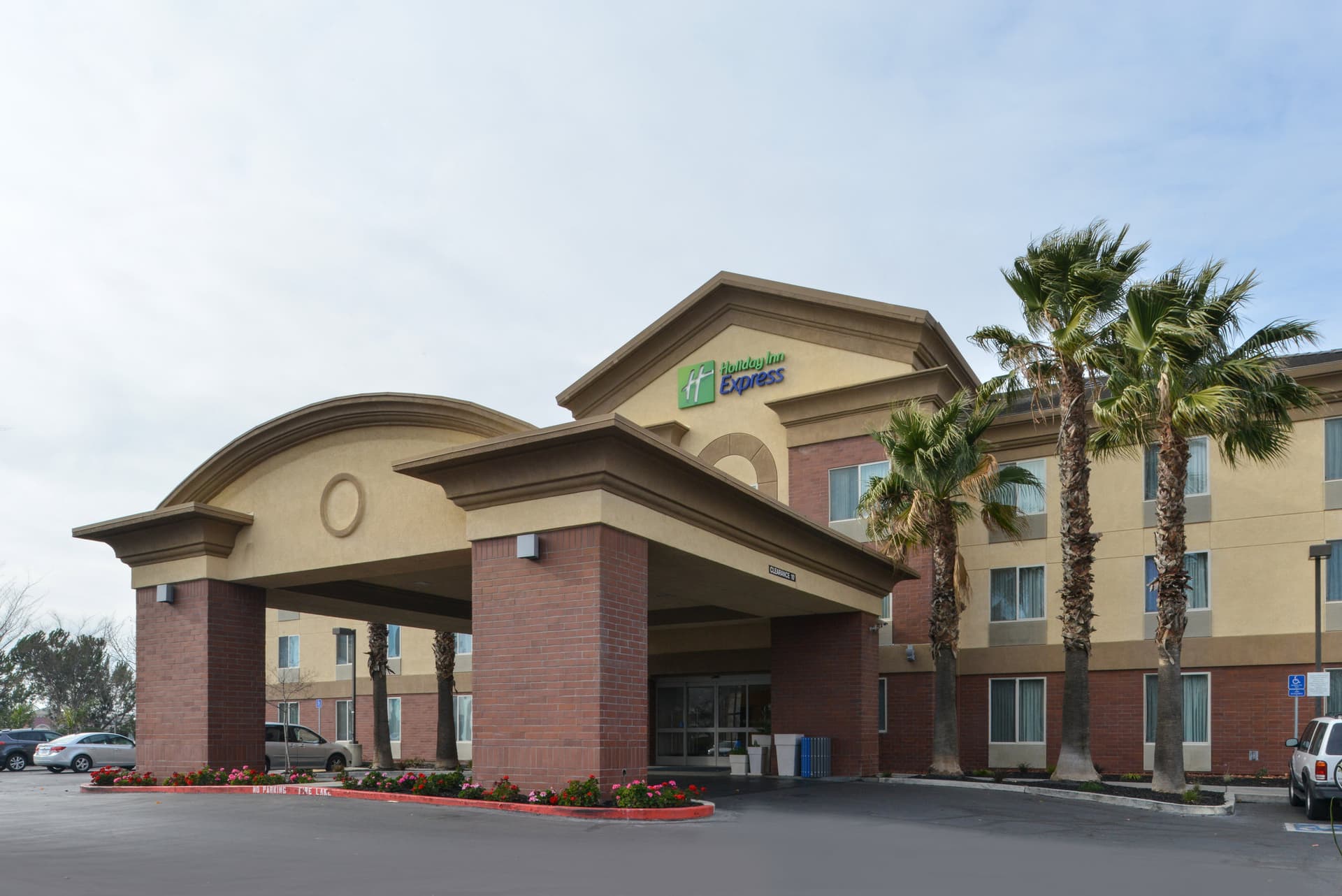 Holiday Inn Express Hotel & Suites Woodland в Лес, CA