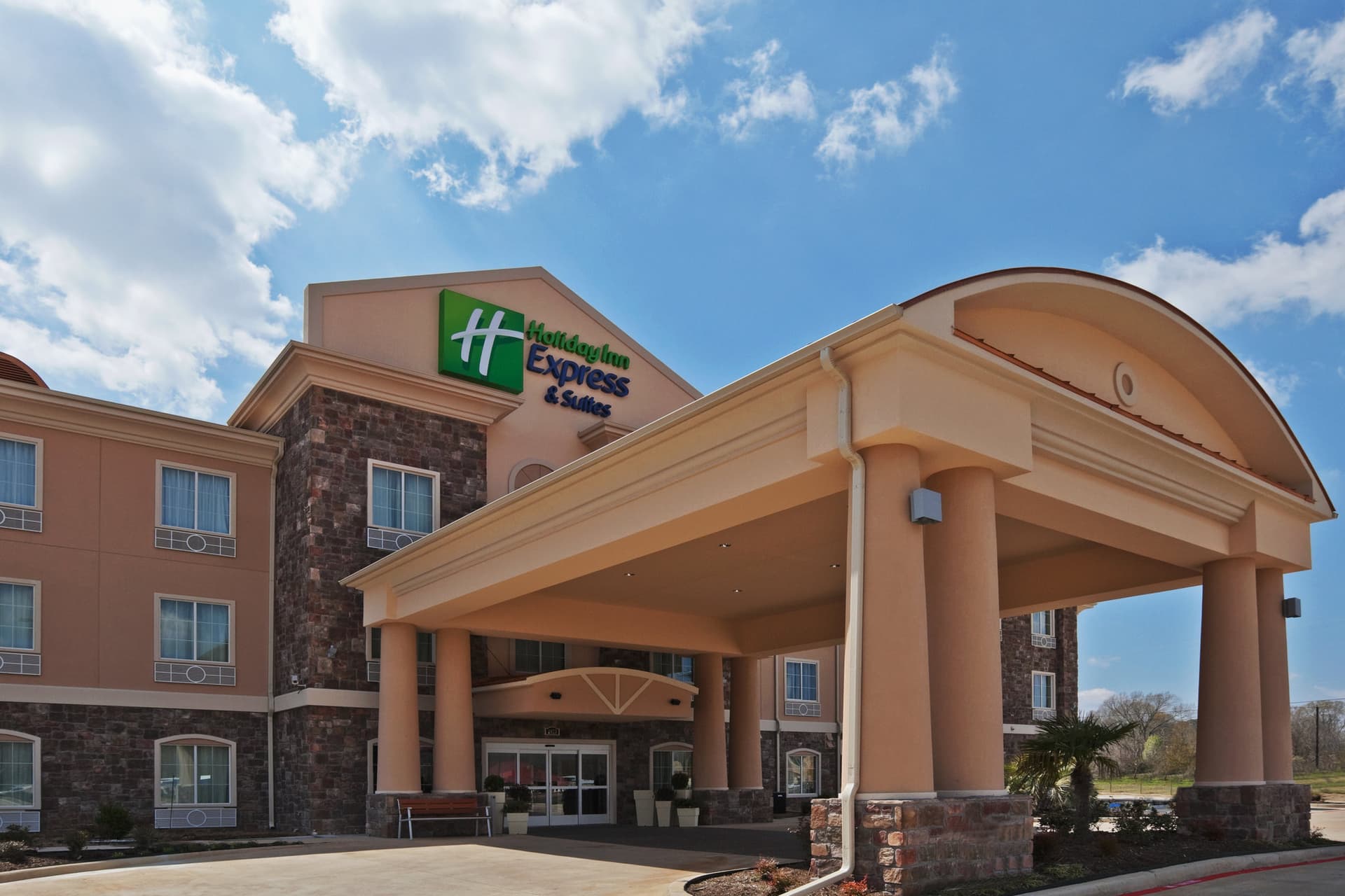Holiday Inn Express & Suites-Jacksonville-Texas ใน แจ็กสันวิลล์, TX