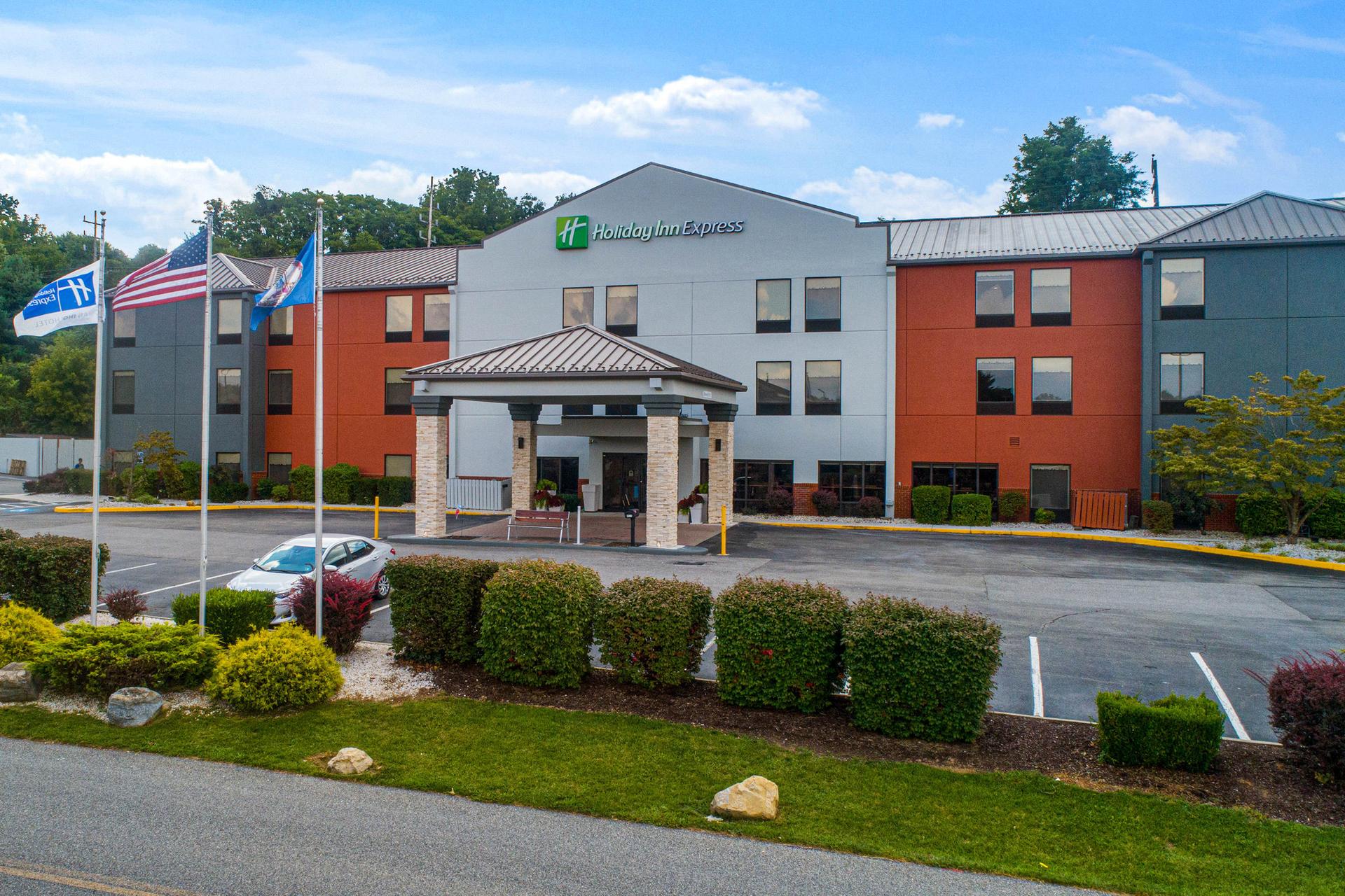 Holiday Inn Express Hotel Dublin в Дублин, VA