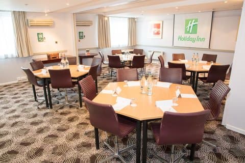 Holiday Inn Slough - Windsor в болото, GB1