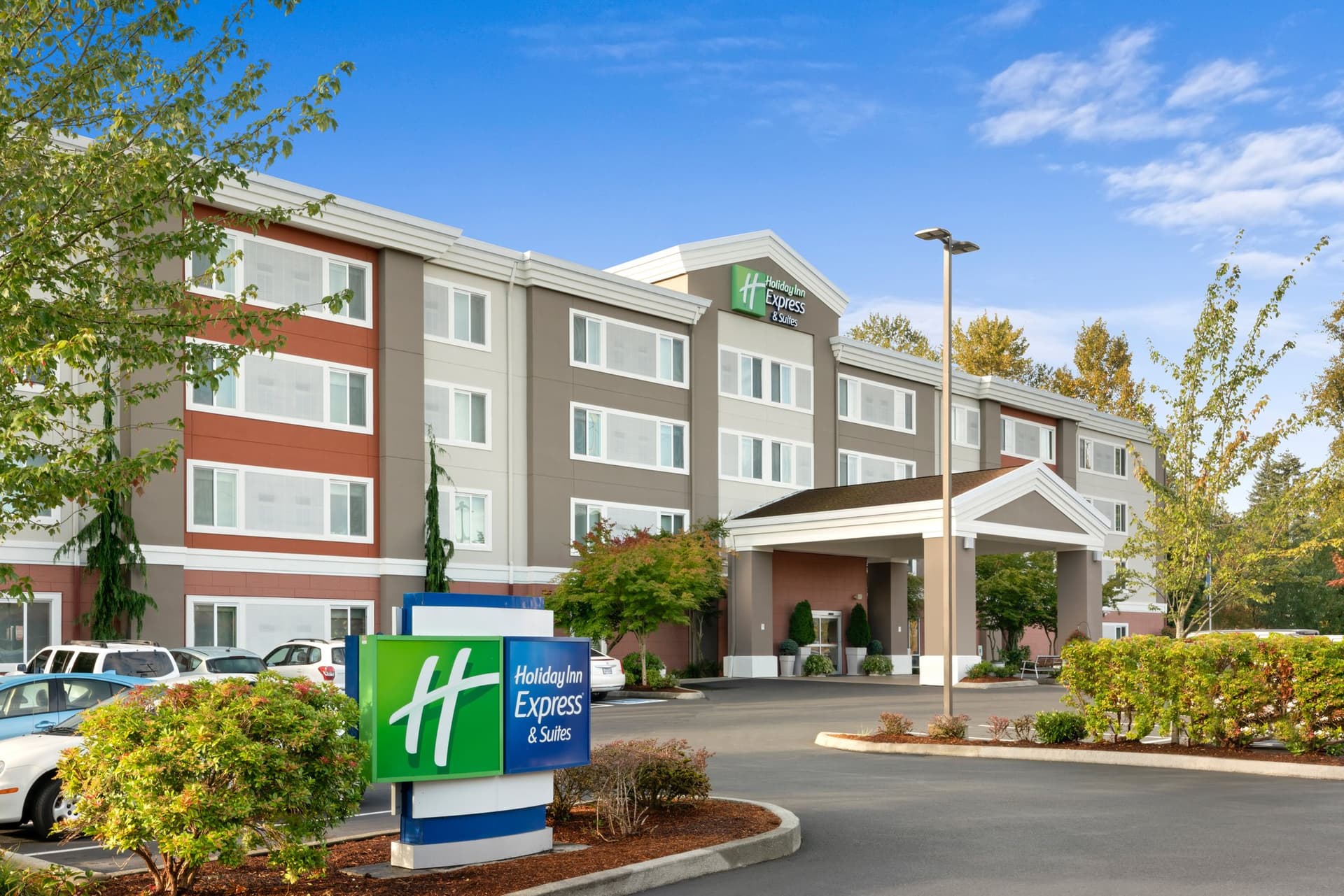 Holiday Inn Express Hotel & Suites Marysville в Мэрисвилл, WA