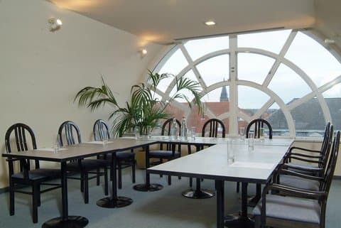 Aparthotel Castelnou в Ghent, BE